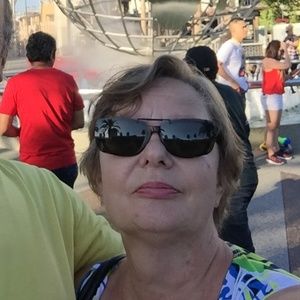 Meet your Posher, Teresa